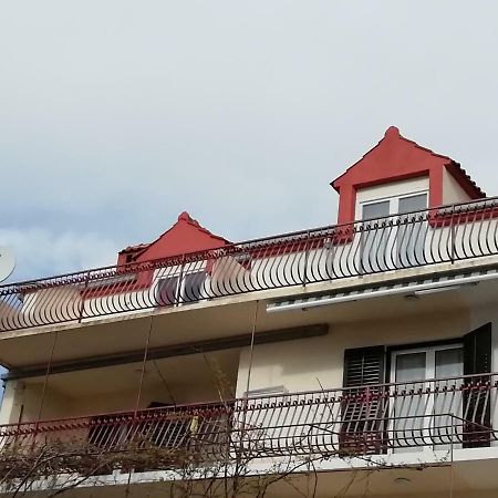 Angella Apartment Dugi Rat Ngoại thất bức ảnh